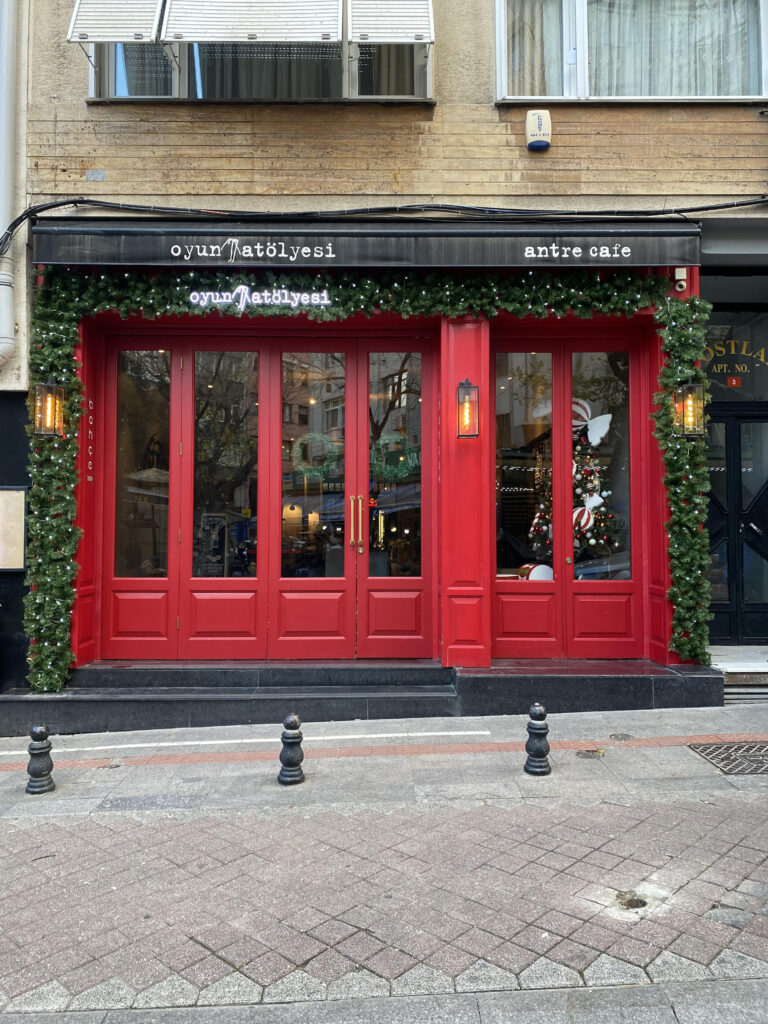 Oyun Atölyesi Yılbaşı Süslemesi